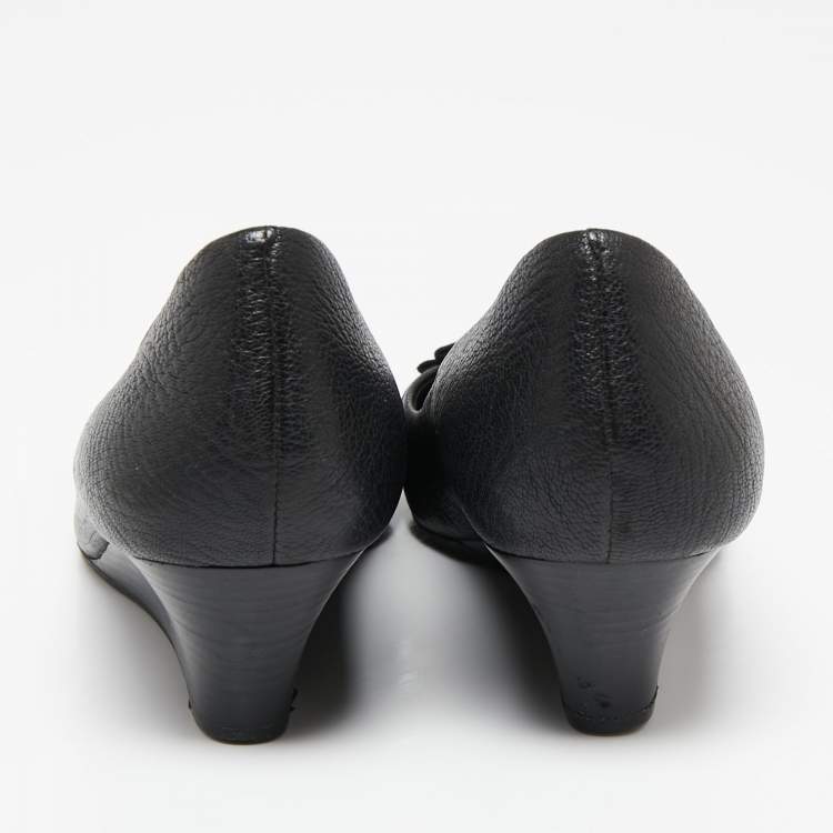 Pre Owned Tory Burch Black Leather Bow Detail Trudy Round Toe Wedge Pumps Size 37.5