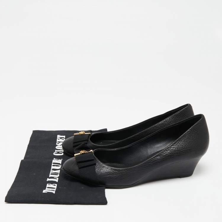 Pre Owned Tory Burch Black Leather Bow Detail Trudy Round Toe Wedge Pumps Size 37.5