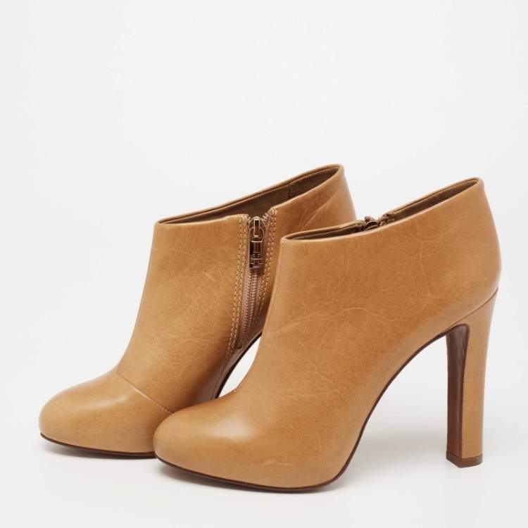 مملوكة مسبقًا Tory Burch Tan Leather Ankle Booties Size 38