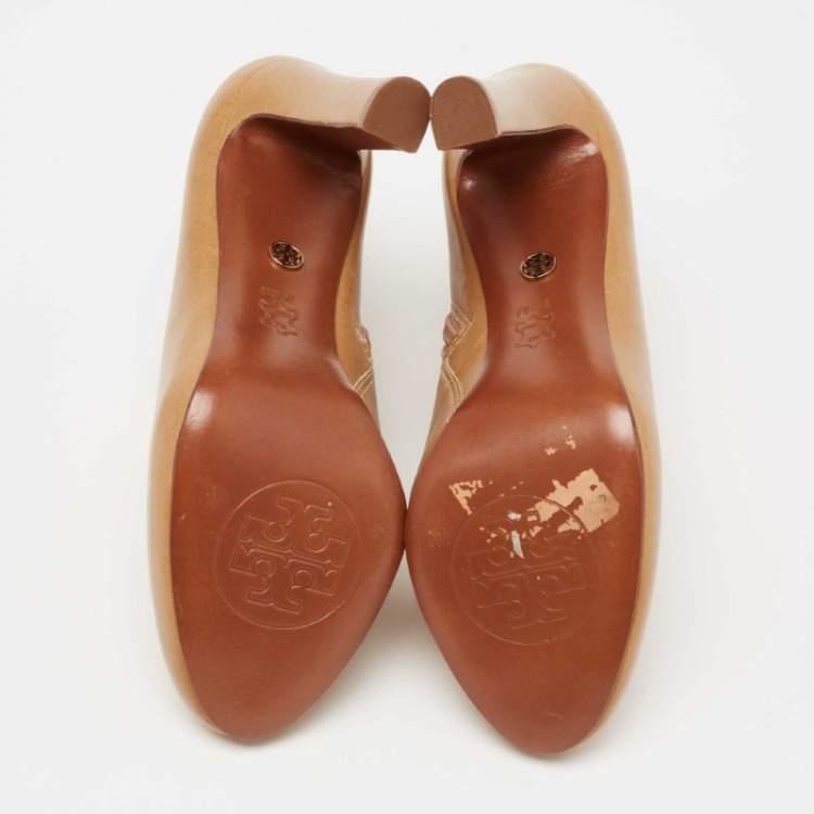 مملوكة مسبقًا Tory Burch Tan Leather Ankle Booties Size 38