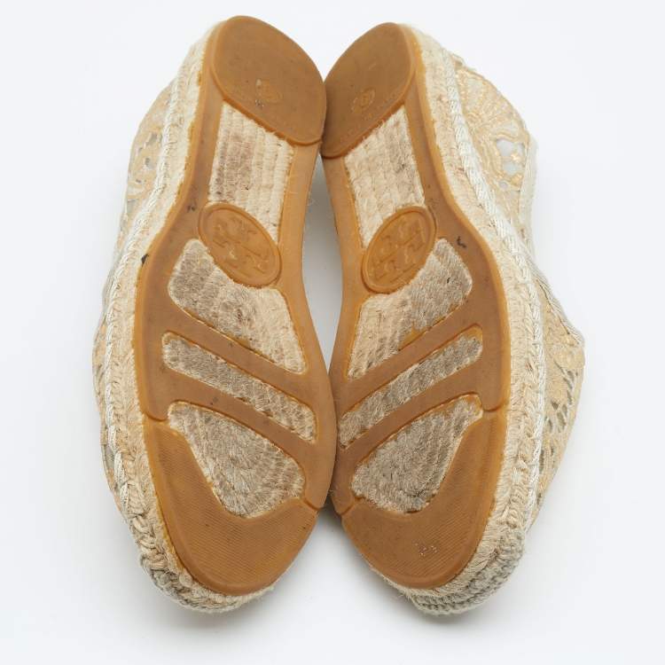 Pre Owned Tory Burch Beige/Gold Lace and Mesh  Espadrille Flats Size 39