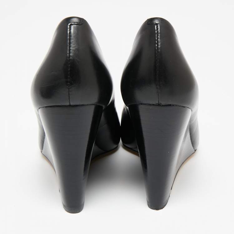 Pre Owned Tory Burch Black Leather Wedge Pumps Size 36.5