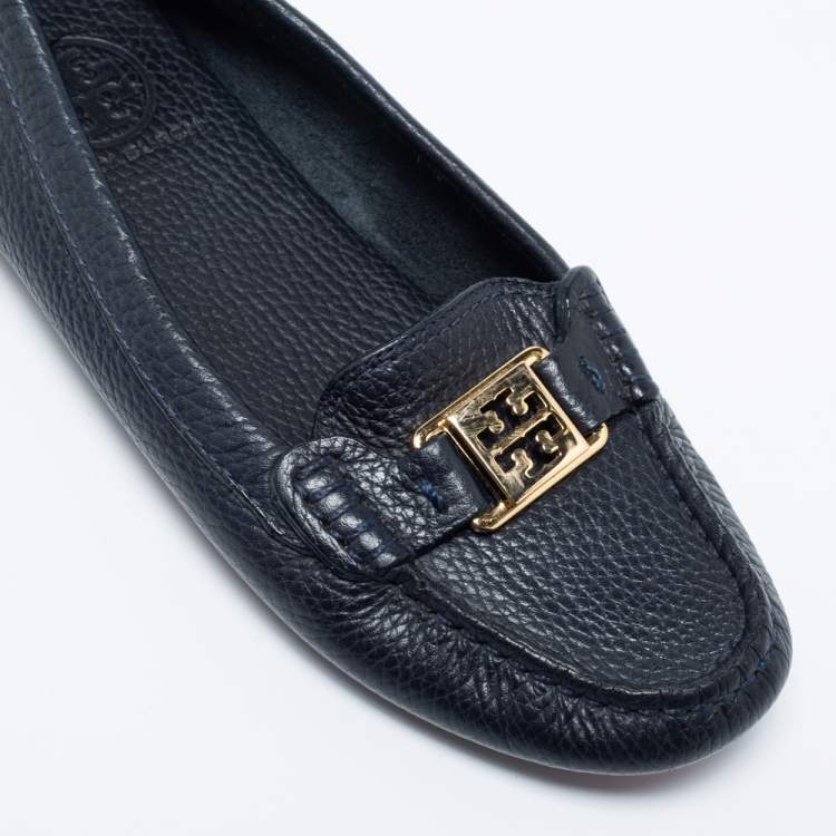 Pre Owned Tory Burch Navy Blue Leather Slip On Loafers Size 36.5 
