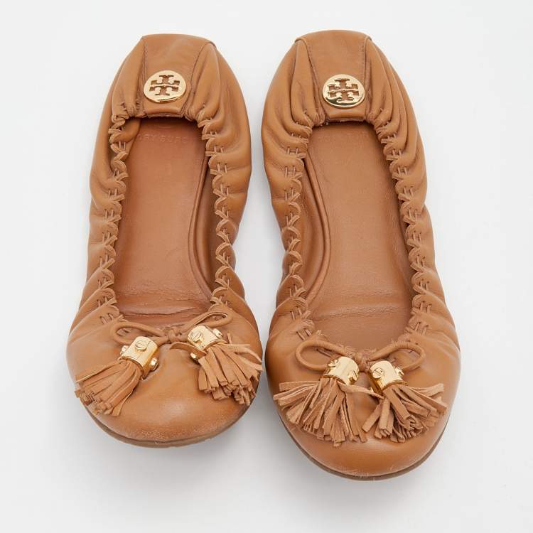مملوكة مسبقًا Tory Burch Brown Leather Reva Scrunch Ballet Flats Size 39.5