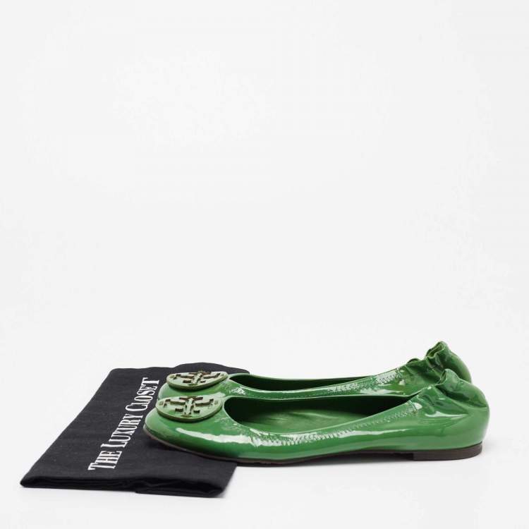 Pre Owned Tory Burch Green Patent Leather Scrunch Ballet Flats Size 38