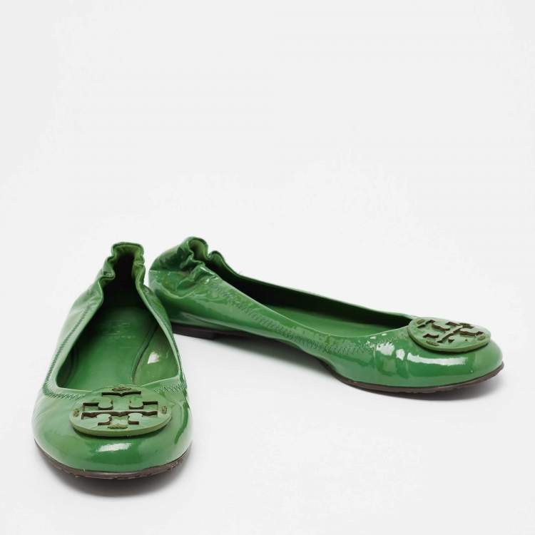 Pre Owned Tory Burch Green Patent Leather Scrunch Ballet Flats Size 38
