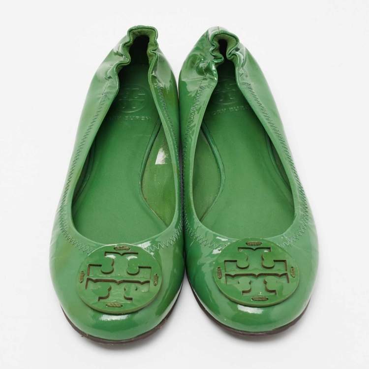 Pre Owned Tory Burch Green Patent Leather Scrunch Ballet Flats Size 38