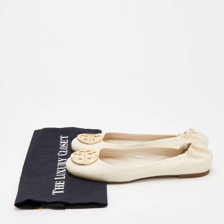 Pre Owned Tory Burch Off-White Leather Reva Scrunch Ballet Flats Size 40