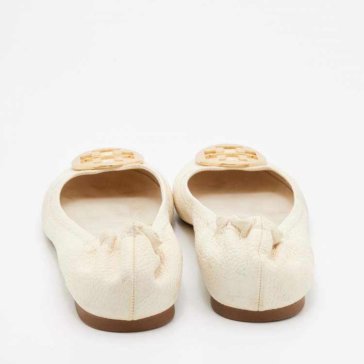 Pre Owned Tory Burch Off-White Leather Reva Scrunch Ballet Flats Size 40