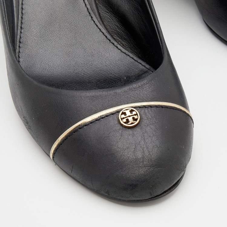 مملوكة مسبقًا Tory Burch Black Leather Cap Toe Wedge Pumps Size 38