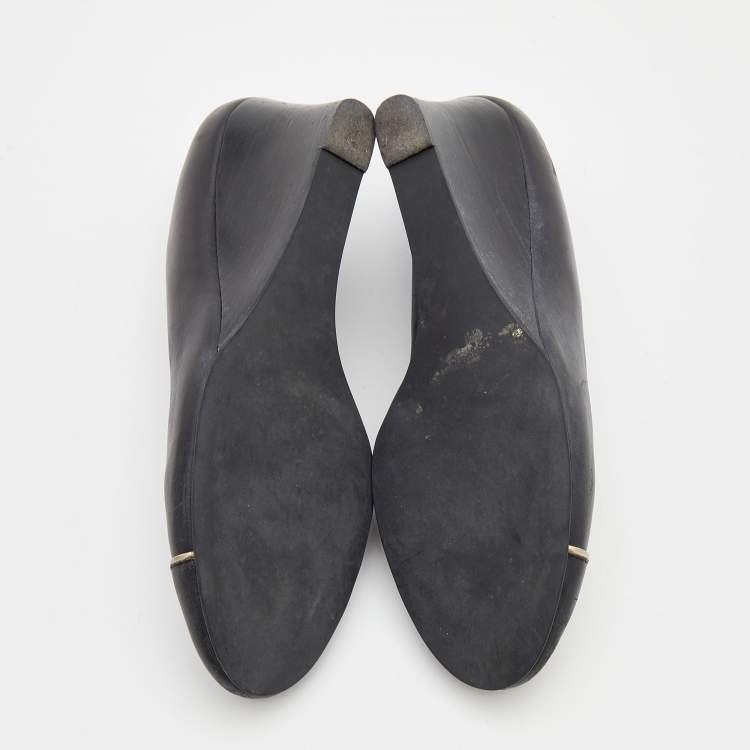 مملوكة مسبقًا Tory Burch Black Leather Cap Toe Wedge Pumps Size 38