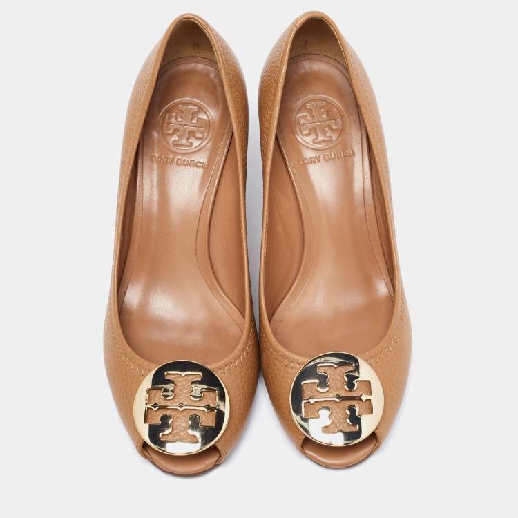 Pre Owned Tory Burch Brown Grained Leather Wedge Pumps Size 36.5
