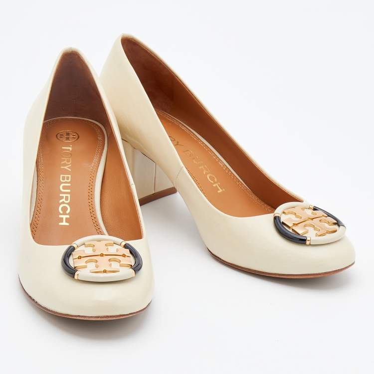 Pre Owned Tory Burch Cream Leather Logo Block Heel Pumps Size 37.5