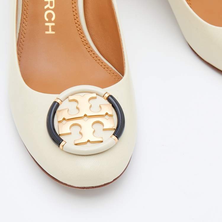 Pre Owned Tory Burch Cream Leather Logo Block Heel Pumps Size 37.5
