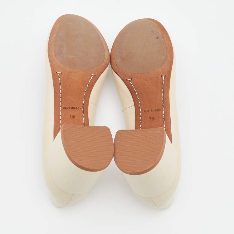 Pre Owned Tory Burch Cream Leather Logo Block Heel Pumps Size 37.5