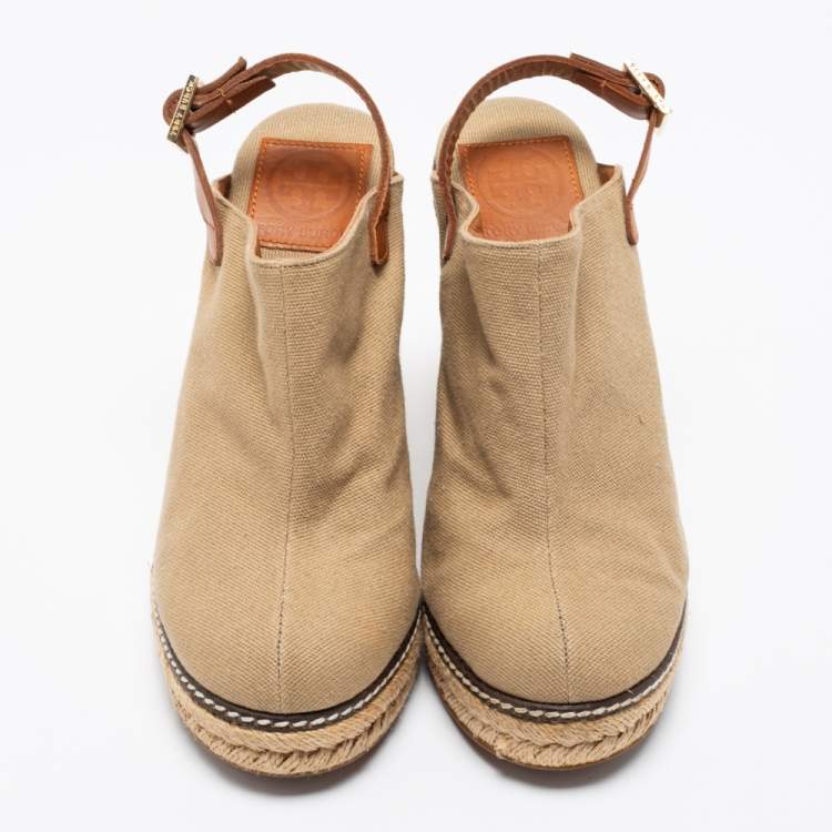مملوكة مسبقًا Tory Burch Beige Canvas And Leather Slingback Platform Espadrille Wedge Sandals Size 37