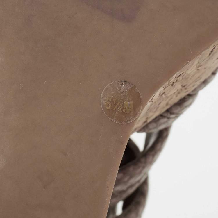 مملوكة مسبقًا Tory Burch Taupe Python Embossed Leather Strappy Cork Wedge Sandals Size 36.5