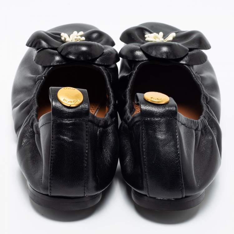 Pre Owned Tory Burch Black Leather Flower Scrunch Ballet Flats Size 37