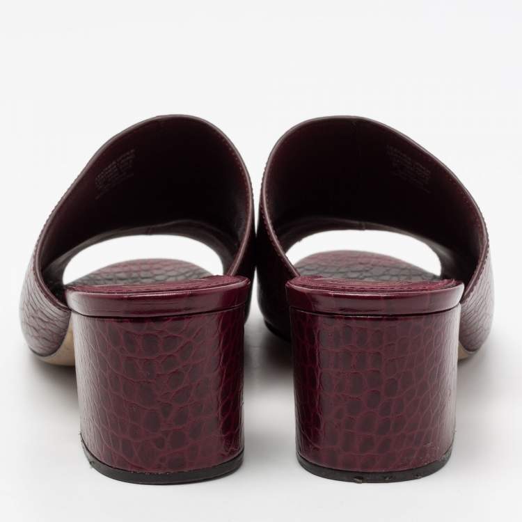 Pre Owned Tory Burch Burgundy Croc Embossed Leather Salinas Open Toe Mules Size 38.5