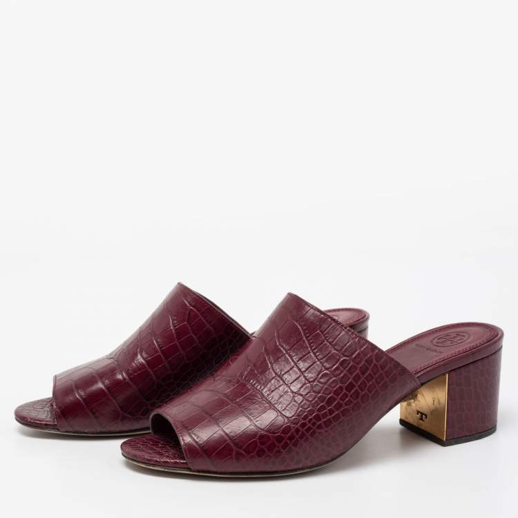 Pre Owned Tory Burch Burgundy Croc Embossed Leather Salinas Open Toe Mules Size 38.5