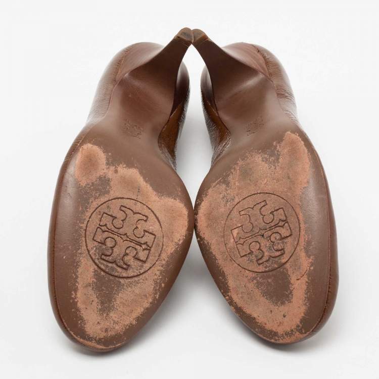 Pre Owned Tory Burch Brown Patent Leather Caroline Reva Scrunch Pumps Size 39