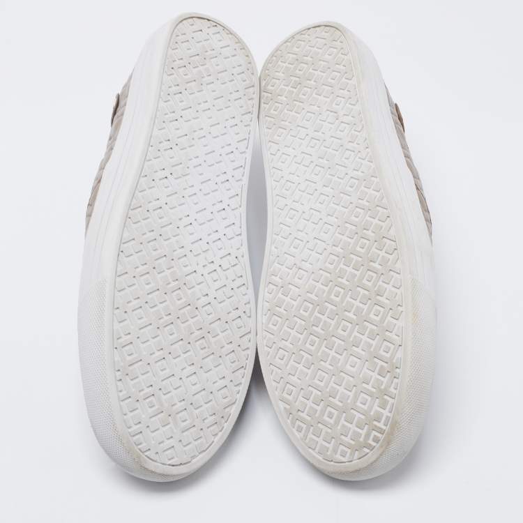 مملوكة مسبقًا Tory Burch Grey Quilted Slip on Sneakers Size 38.5