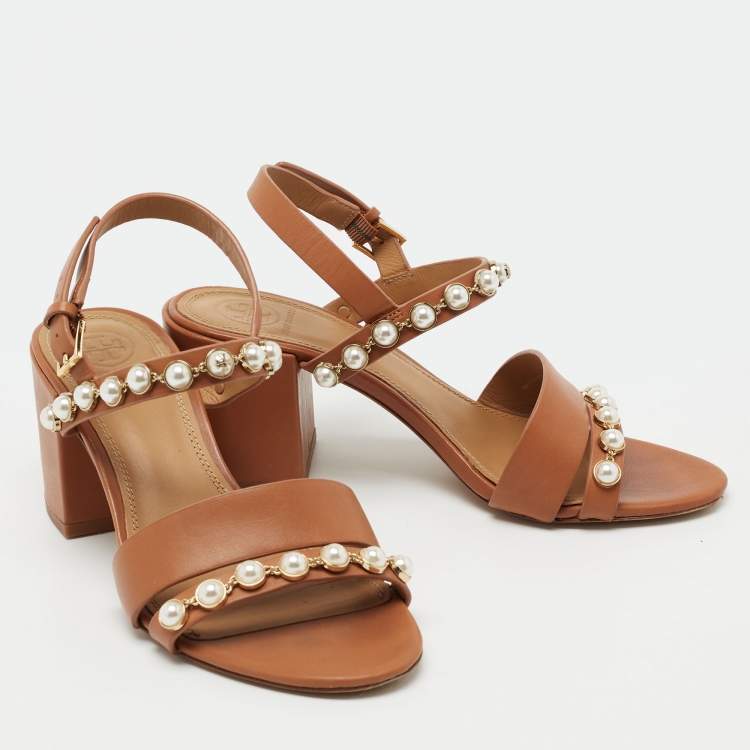 مملوكة مسبقًا Tory Burch Brown Leather Emmy Pearl Ankle Strap Sandals Size 37