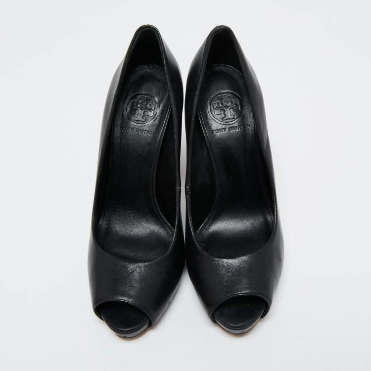 Pre Owned Tory Burch Black Leather Cantrelle Pumps Size 37.5