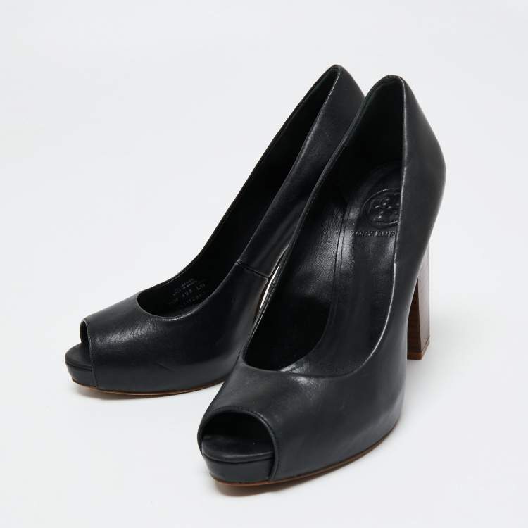 Pre Owned Tory Burch Black Leather Cantrelle Pumps Size 37.5