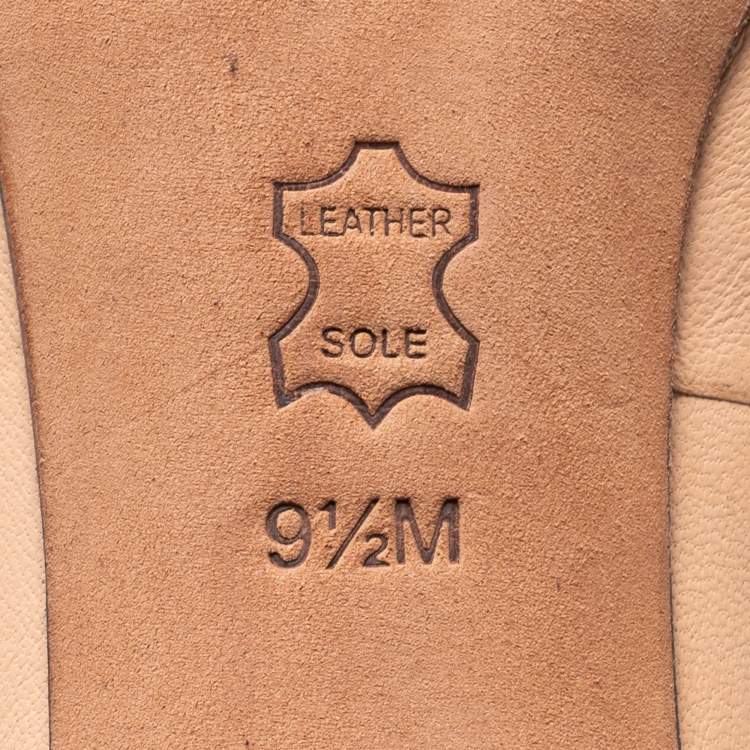 Pre Owned Tory Burch Light Peach/Black Leather and Patent Bow Cap-Toe Pumps Size 40