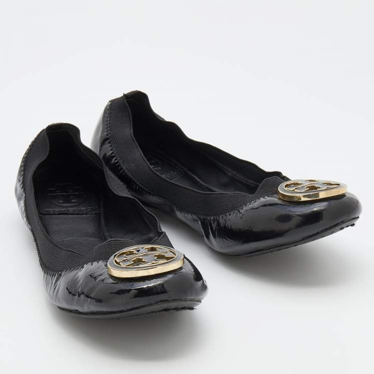 مملوكة مسبقًا Tory Burch Black Patent Leather Scrunch Ballet Flats Size 36.5
