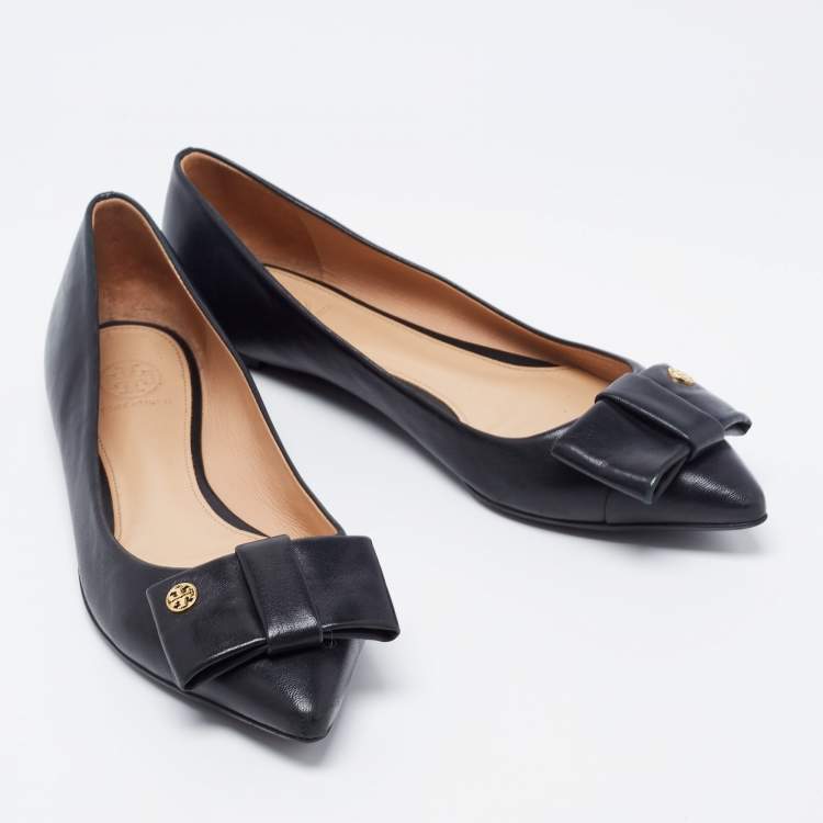 مملوكة مسبقًا Tory Burch Black Leather Bow Ballet Flats Size 38