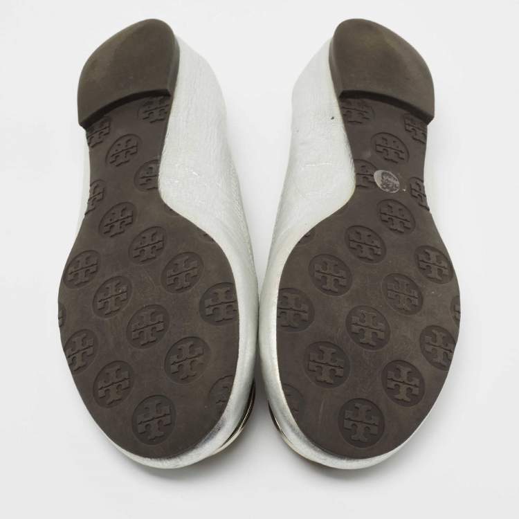 Pre Owned Tory Burch Silver Leather Scrunch Ballet Flats Size 36.5
