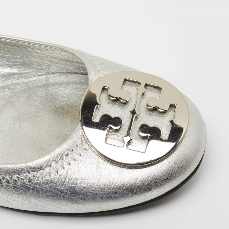 Pre Owned Tory Burch Silver Leather Scrunch Ballet Flats Size 36.5
