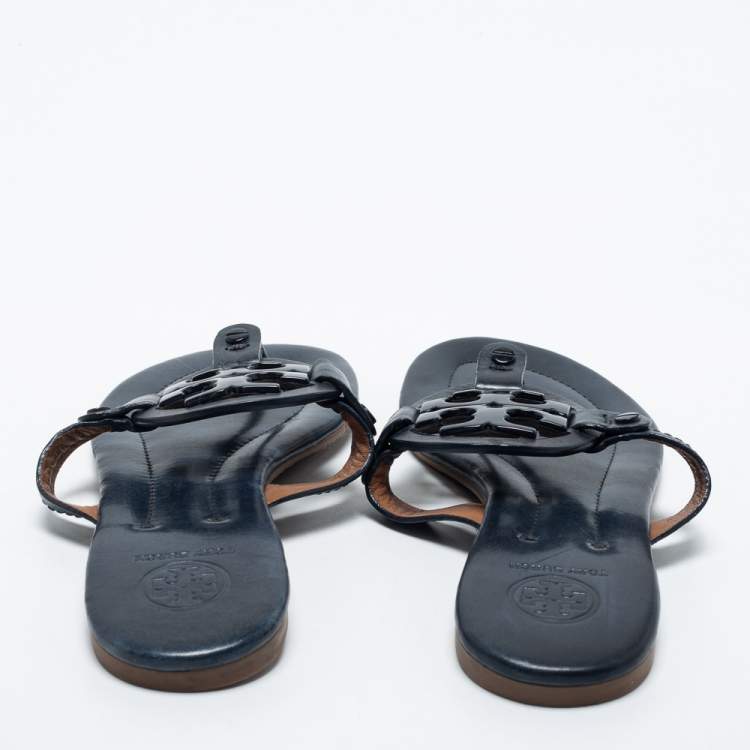مملوكة مسبقًا Tory Burch Navy Blue Leather Miller Thong Flats Size 37