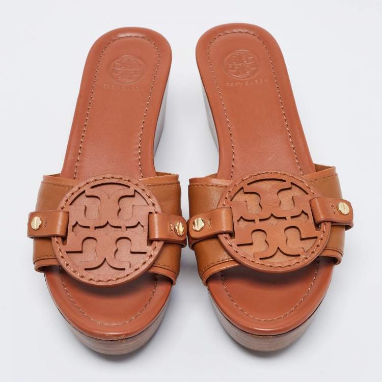 مملوكة مسبقًا Tory Burch Brown Leather Patti  Platform Sandals Size 37.5