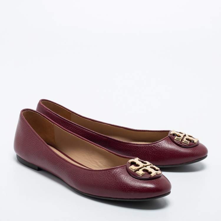 مملوكة مسبقًا Tory Burch Burgundy Leather Reva Ballet Flats Size 39