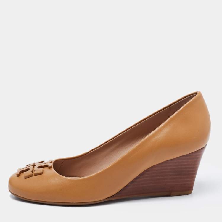 Pre Owned Tory Burch Brown Leather Raleigh Round Toe Wedge Pumps Size 36.5