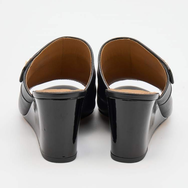 مملوكة مسبقًا Tory Burch Black Leather Open Toe Wedge Sandals Size 36.5