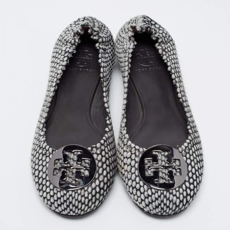 Pre Owned Tory Burch Grey/Black Calf Hair Minnie Scrunch Ballet Flats Size 38.5