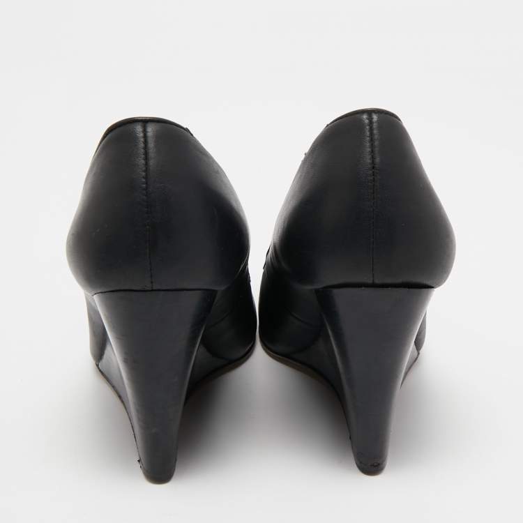 Pre Owned Tory Burch Black Leather and Patent Cap Toe Reva Wedge Pumps Size 37