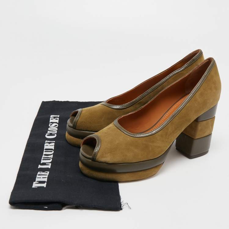 مملوكة مسبقًا Tory Burch Green Suede and Leather Platform Pumps Size 38.5