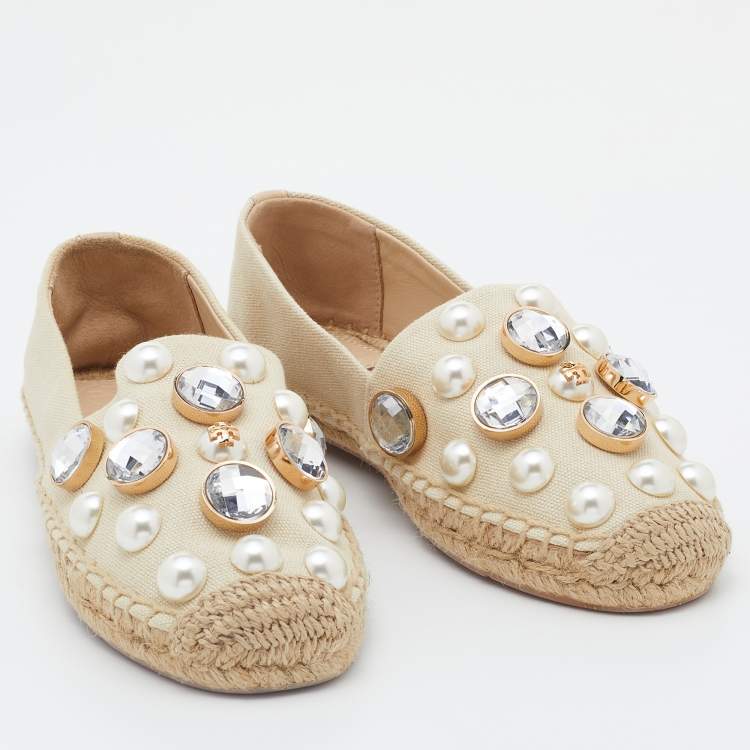 مملوكة مسبقًا Tory Burch Light Beige Canvas Embellished Espadrille Flats Size 35