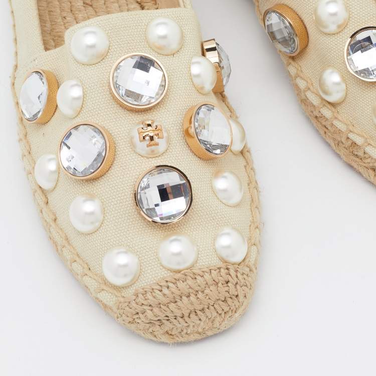 مملوكة مسبقًا Tory Burch Light Beige Canvas Embellished Espadrille Flats Size 35