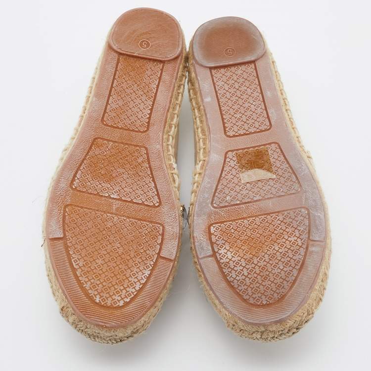 مملوكة مسبقًا Tory Burch Light Beige Canvas Embellished Espadrille Flats Size 35