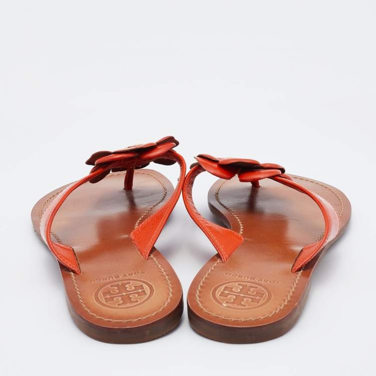 مملوكة مسبقًا Tory Burch Orange Leather Breely Flower Thong Flats Size 38
