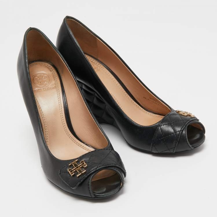 مملوكة مسبقًا Tory Burch Black Leather Leila Peep Toe Wedge Pumps Size 38.5