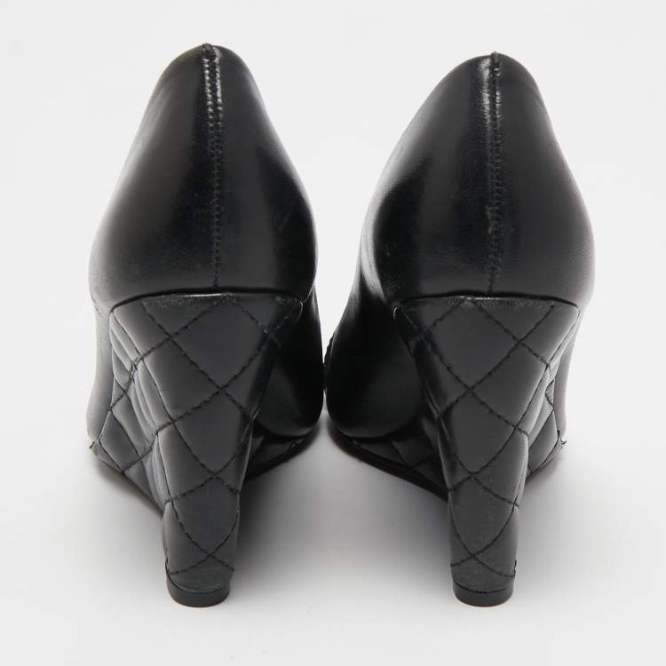 مملوكة مسبقًا Tory Burch Black Leather Leila Peep Toe Wedge Pumps Size 38.5