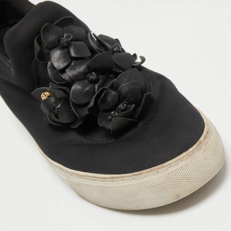 Pre Owned Tory Burch Black Neoprene and Leather Blossom Applique Slip On Sneakers Size 40.5