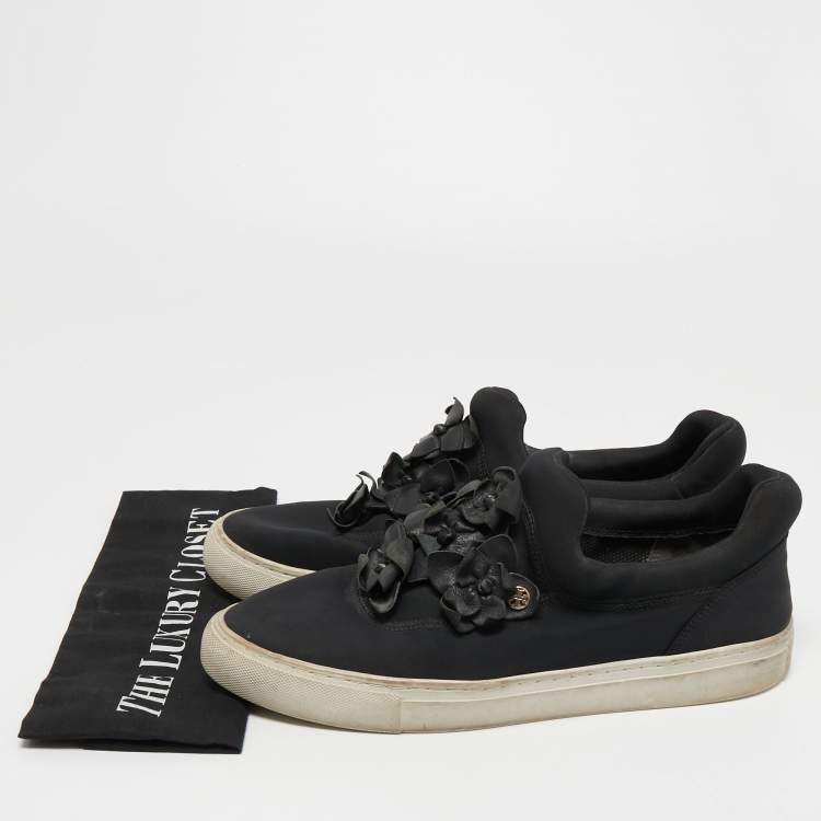 Pre Owned Tory Burch Black Neoprene and Leather Blossom Applique Slip On Sneakers Size 40.5
